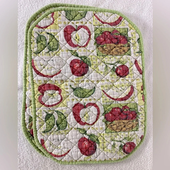Vintage Quilted Apple Print Green Cream Red Placemats x5 - Picture 10 of 15